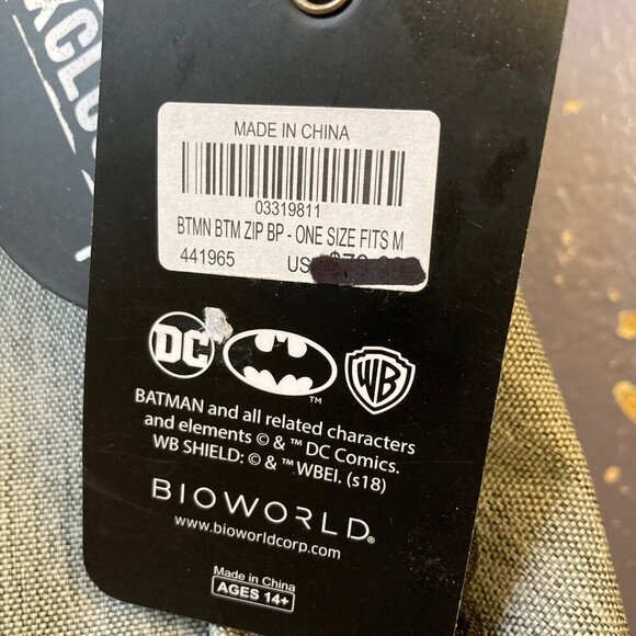 Spencer's Batman Backpack, NWT, Insulated bottom - Picture 2 of 10